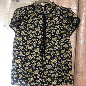 Floral Short Sleeve Mock Neck XL